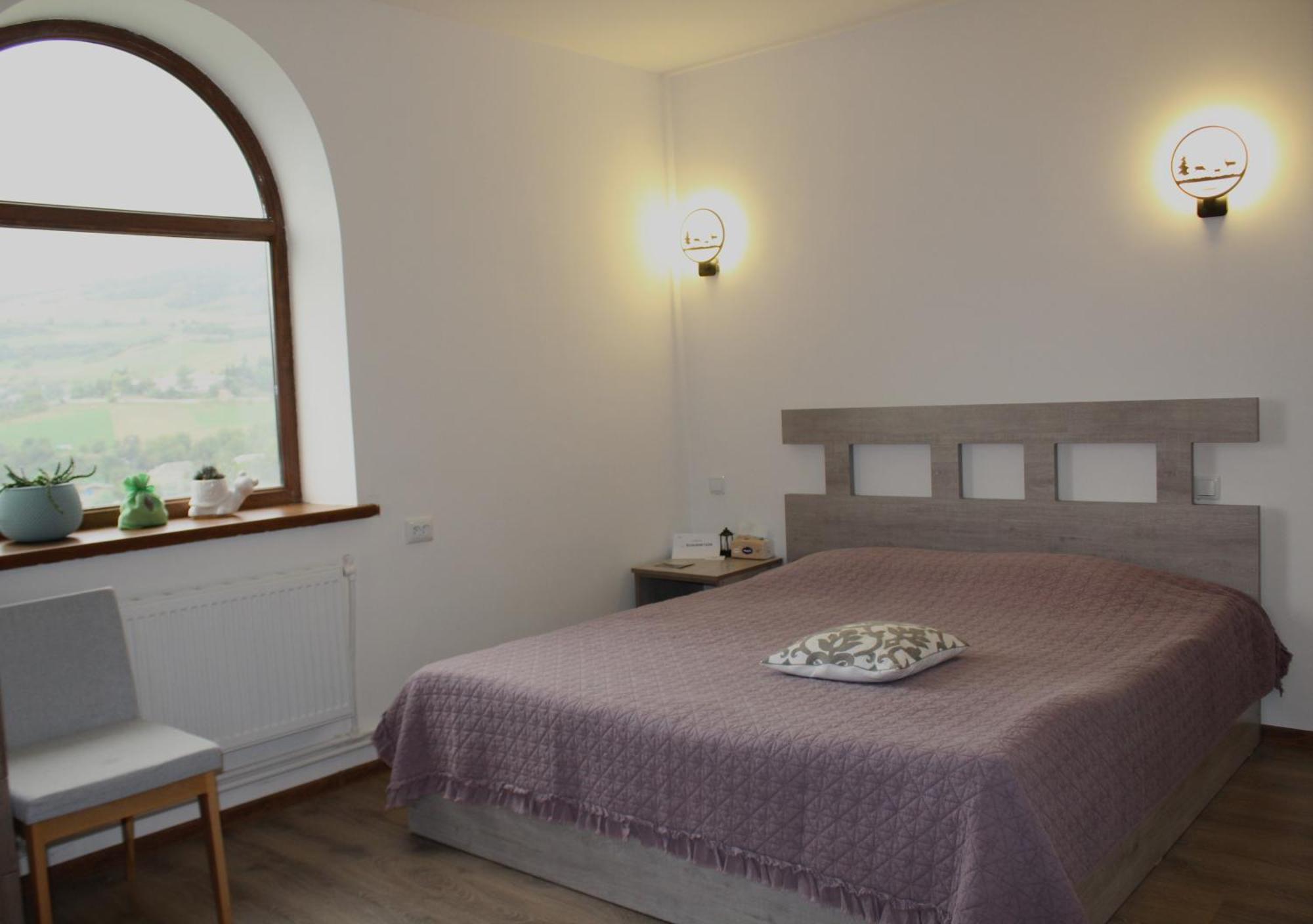 Bears And Berries Hotel Berd Kültér fotó